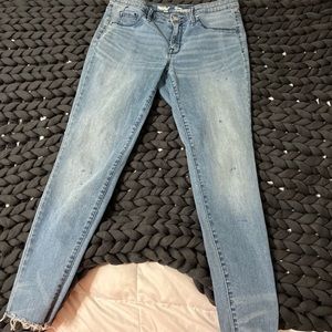 Stretchy skinny blue jeans